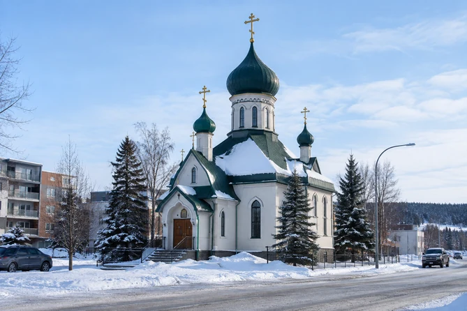 l’église orthodoxe russe Saint-Georges, à Rouyn-Noranda