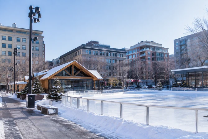 l’Esplanade Tranquille, à Montréal