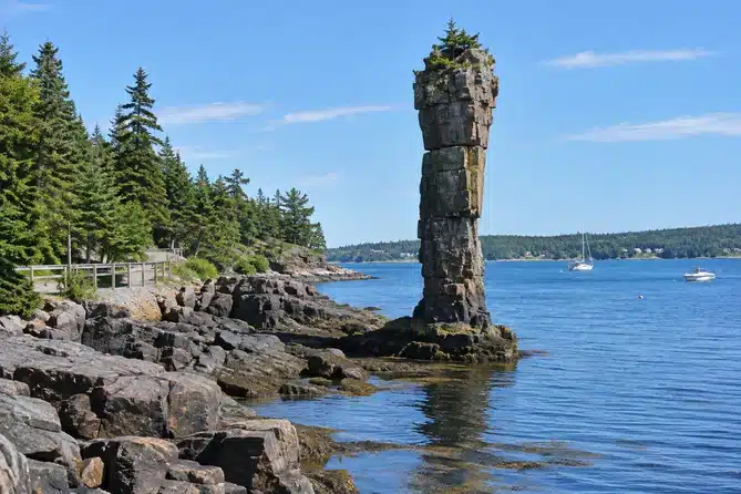 Balancing Rock, sur Long Island